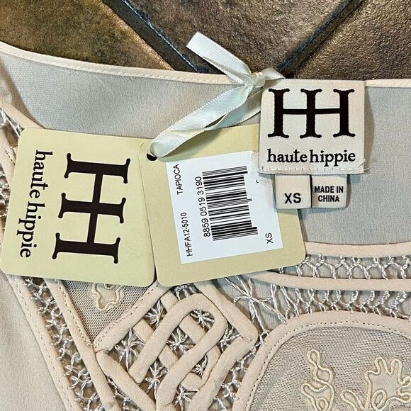 NWT Haute Hippie Bat Wing Embroidery Blouse 100% Silk XS - Picture 8 of 13